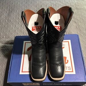 TONY LAMA MEN’S BLACK SQUARE TOE COWBOY & WESTERN HEEL BOOTS